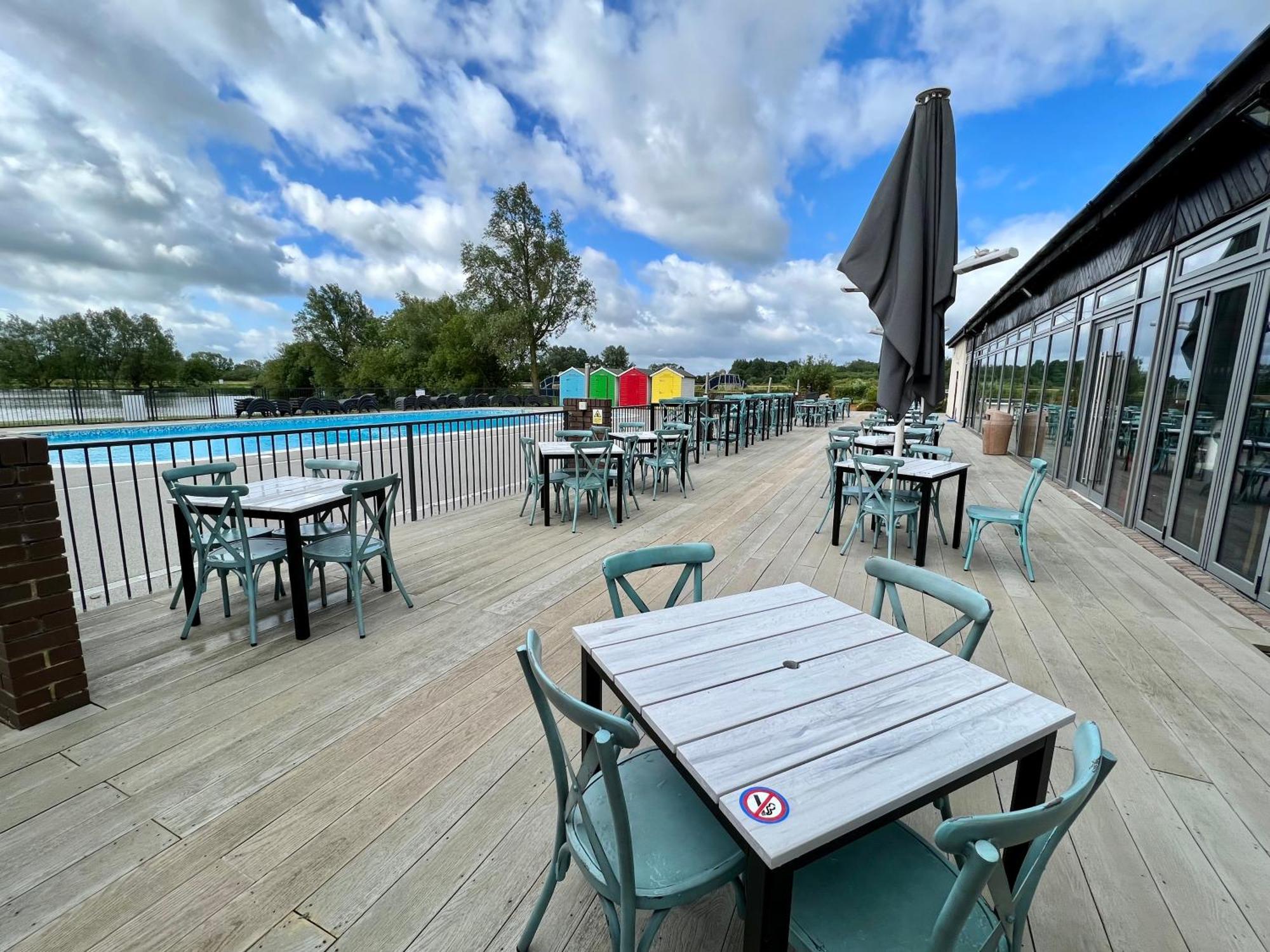Reeds View Holiday Lodge 사우스 체르니 외부 사진